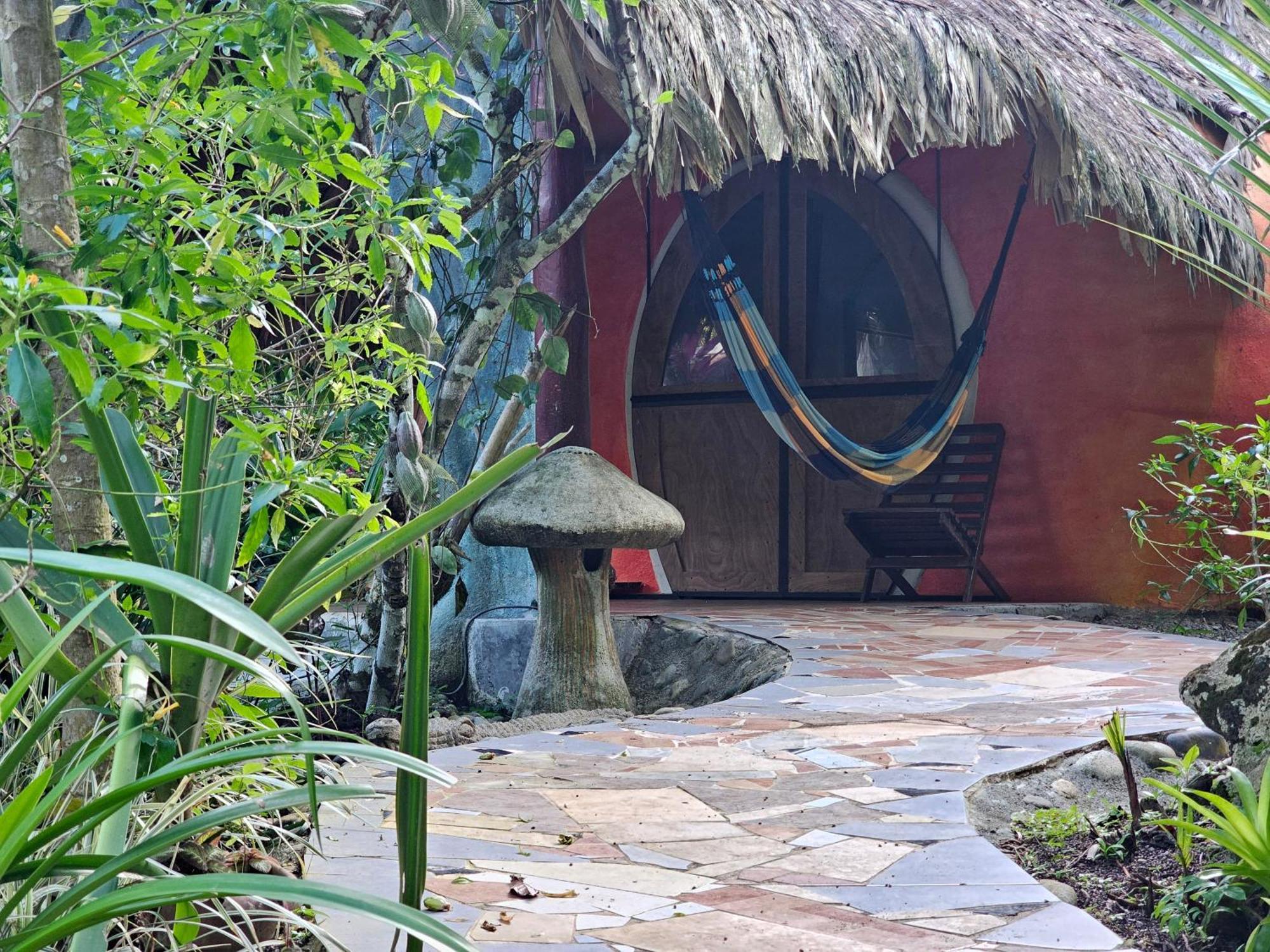 Wildlife Lodge Cahuita Exterior photo